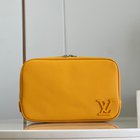 David 1:1 of the highest quality Louis Vuitton. I have the best shoes, handbags, clothes, belts, watches, the fastest express and free delivery